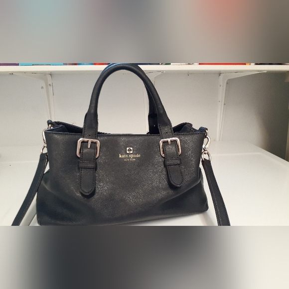 Medium sized Kate Spade black bag with crossbody strap - Picture 2 of 13